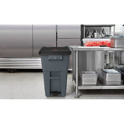 CONTENEDOR BOTE DE BASURA ROLLOUT STEP- ON, 65 GAL