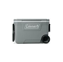 HIELERA COLEMAN 62 QT, TAPA CON MOLDE PORTAVASOS Y ASA ALARGADA, GRIS