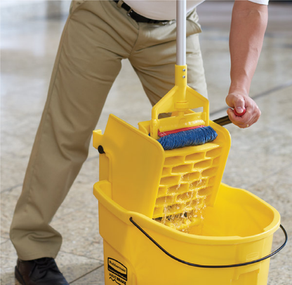 BALDE Y EXPRIMIDOR WAVEBRAKE PRENSA LATERAL CON DRENAJE, 35 QT