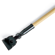MANGO A PRESIÓN DE MADERA PARA MOP DE POLVO 60"