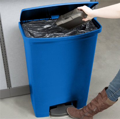 CONTENEDOR DE PEDAL STREAMLINE STEP ON RESINA FRONT STEP, 24 GAL